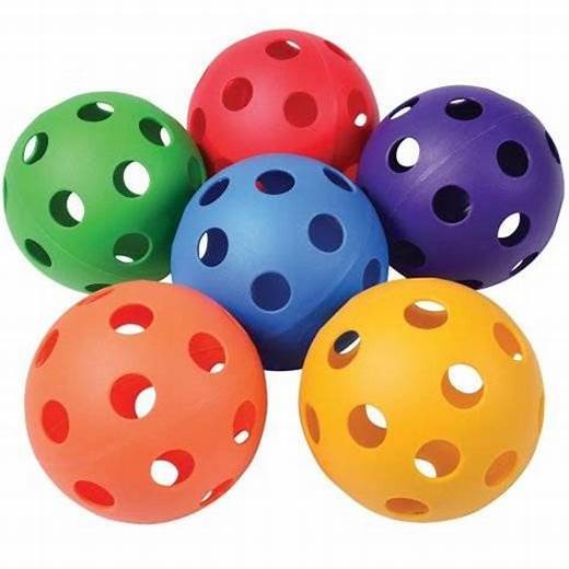 Posebej uporabljen za pickleballs v rotoplastičnih izdelkih